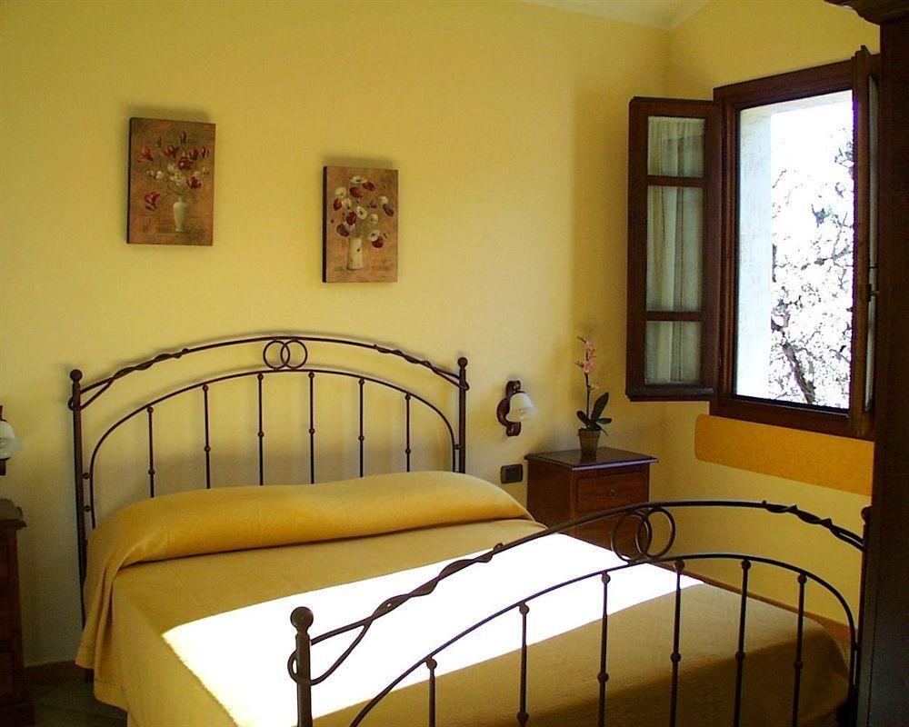 Hotel La Corte Rosada Вилласимиус Экстерьер фото